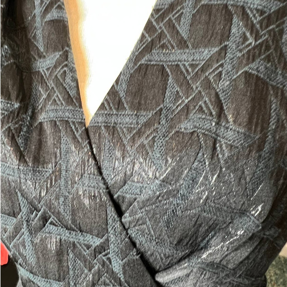 Kirna Zabete Dress in Black with Metallic Detail Sleeveless V-neck Size 8 - Picture 2 of 6